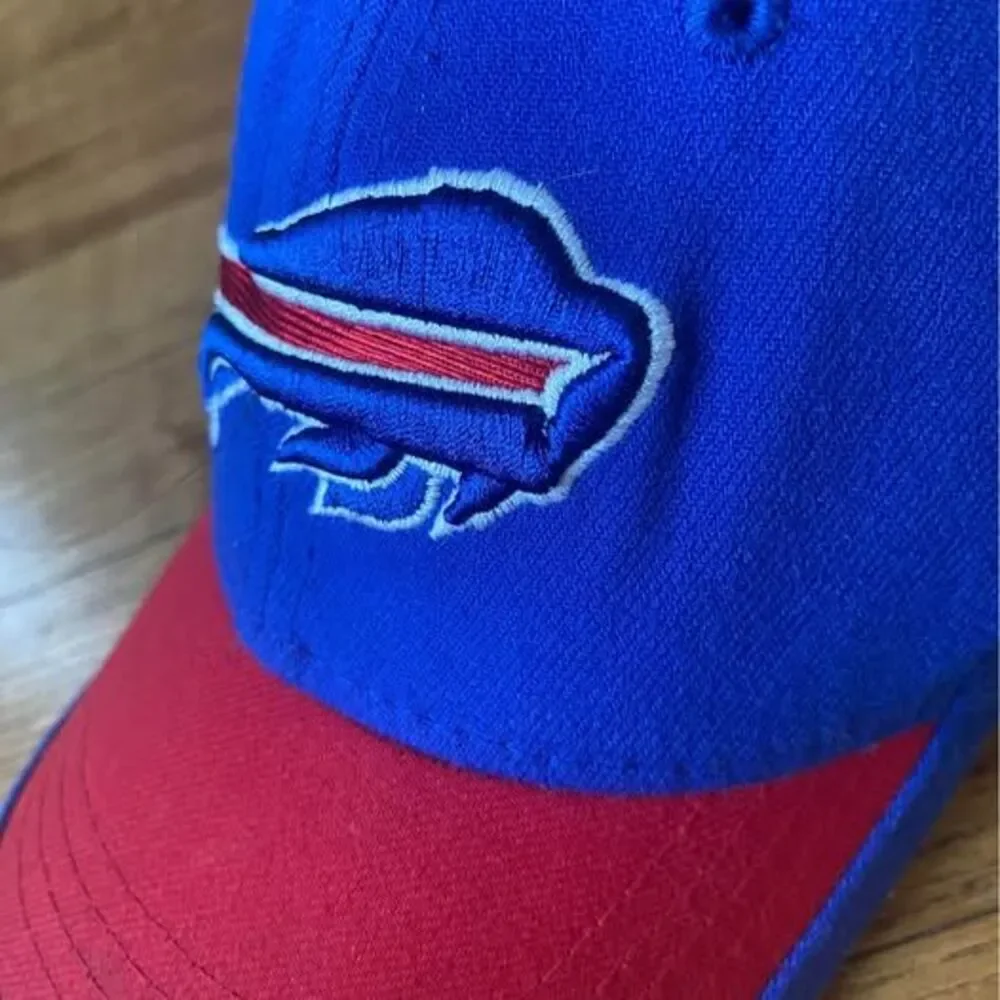 Buffalo Bills New Era NFL football baseball hat kids/child youth hat. Fitted